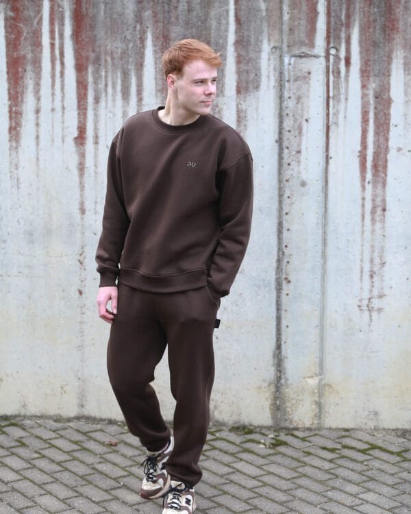 rudas laisvalaikio kostiumas vyrams