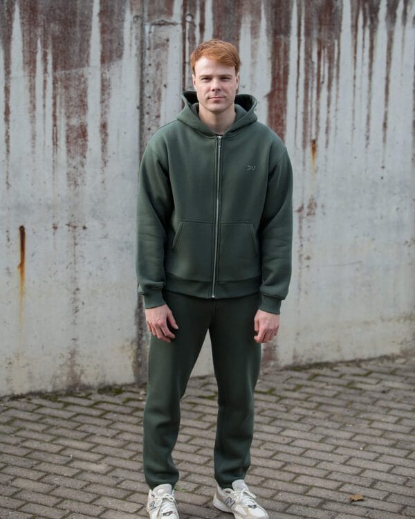 Siltas dzemperis su uztrauktuku vyrams