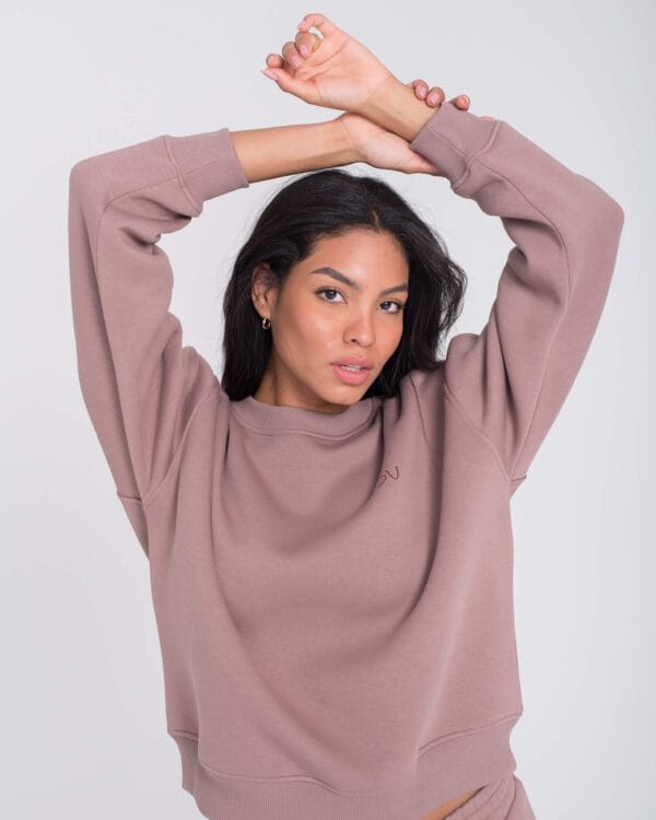 minimalistinis džemperis moterims basic