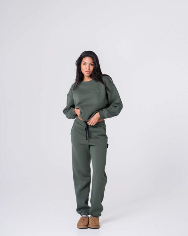 chaki spalvos laisvalaikio kelnes moterims