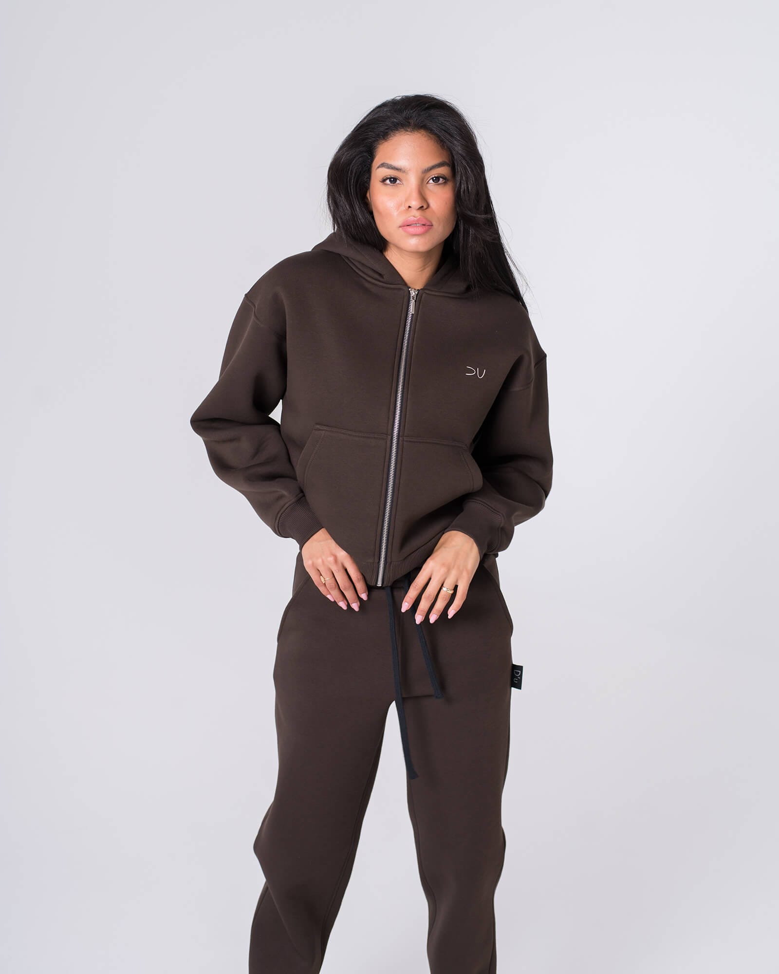 dzemperis moterims su uztrauktuku rudas