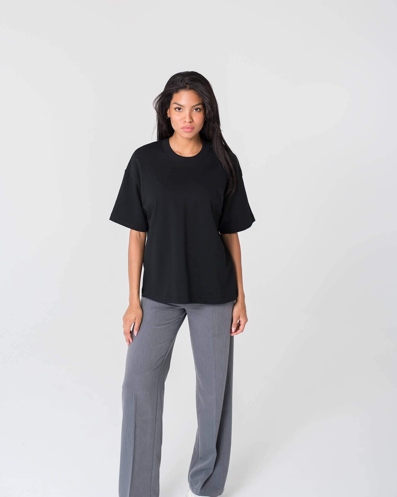 Juodi unisex marškinėliai basic - Image 4