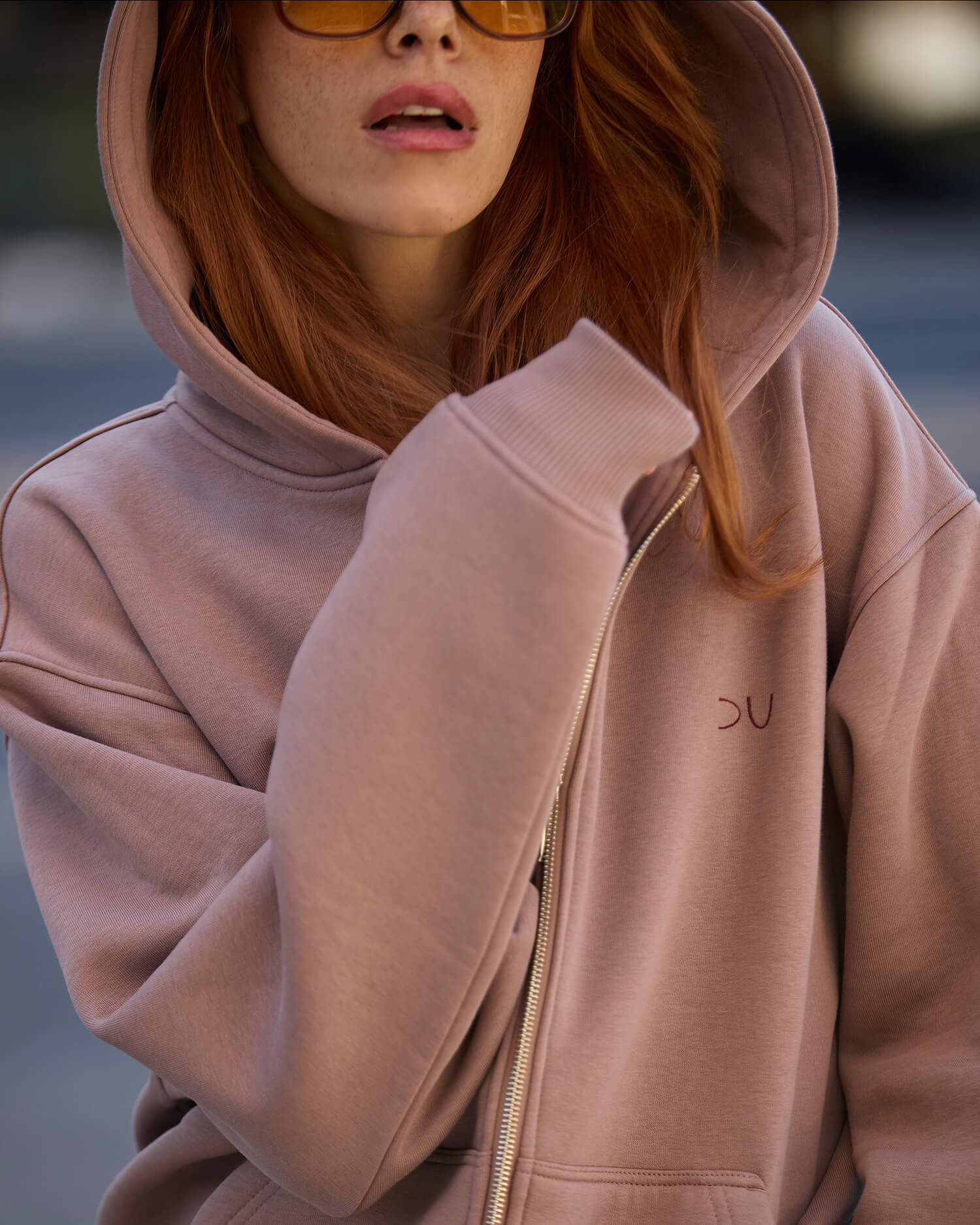 Ilgas džemperis su užtrauktuku ir gobtuvu / Pudra - Image 3