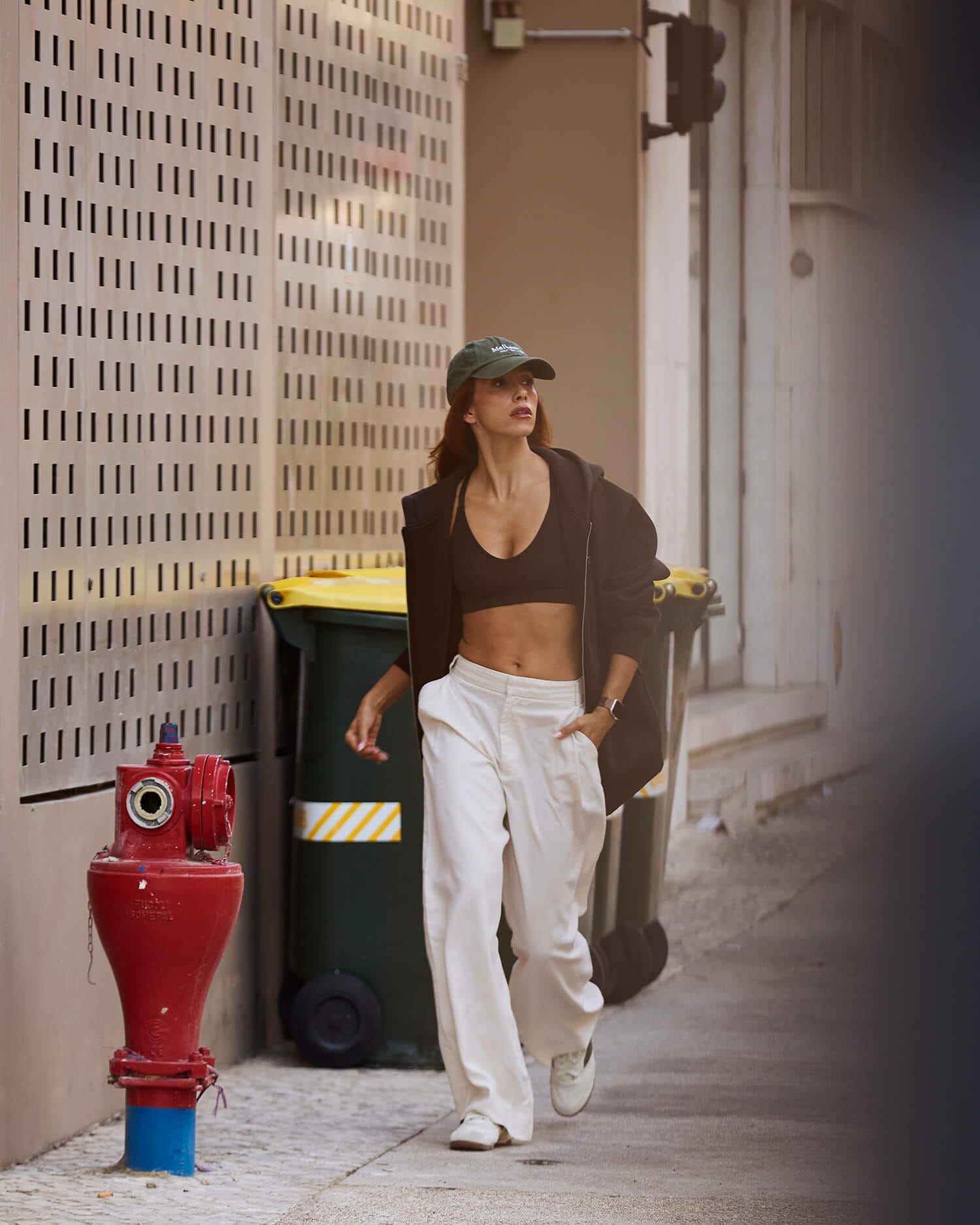 Ilgas džemperis su užtrauktuku ir gobtuvu / Espresso - Image 2